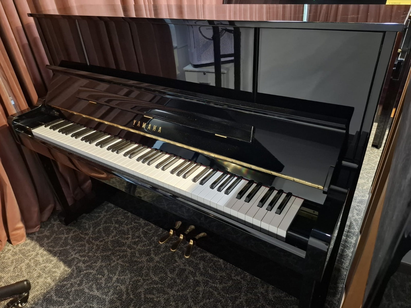 Yamaha YU2X Upright Piano