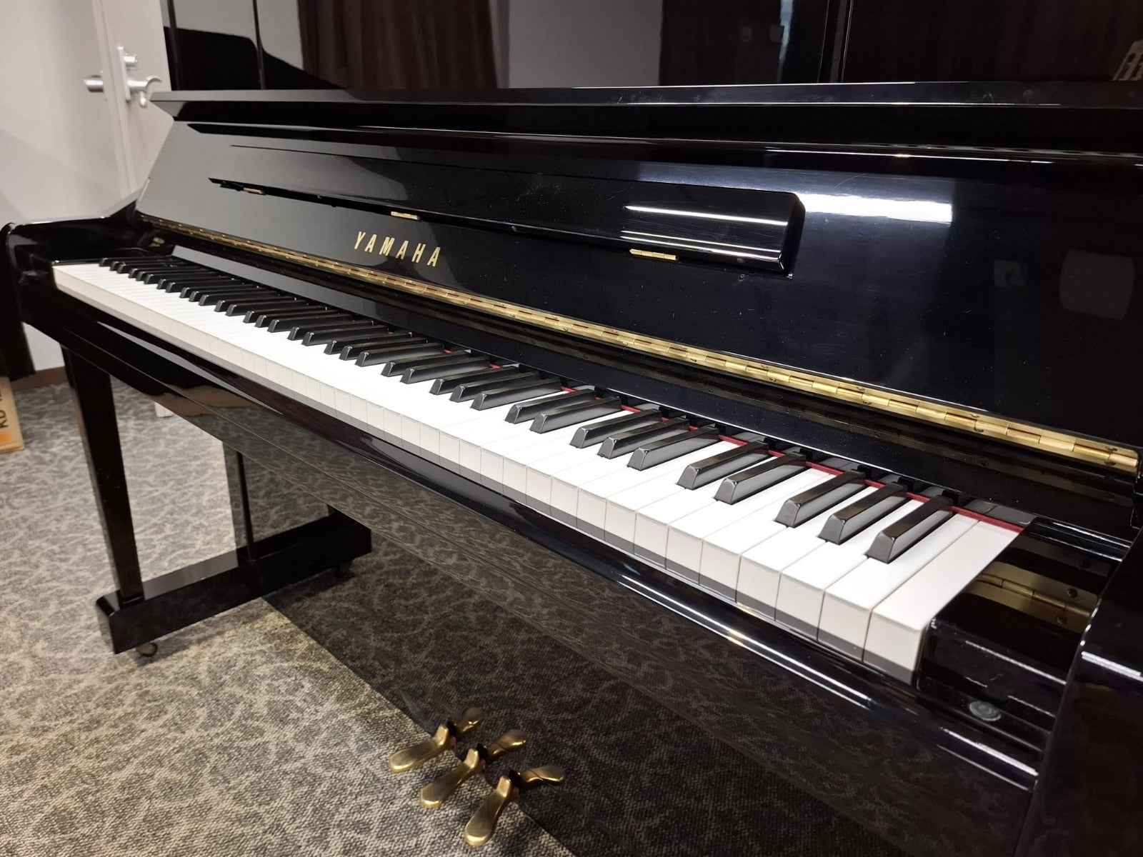 (易手琴) Yamaha YU121EX 直立式鋼琴 (GCYU121EX01)