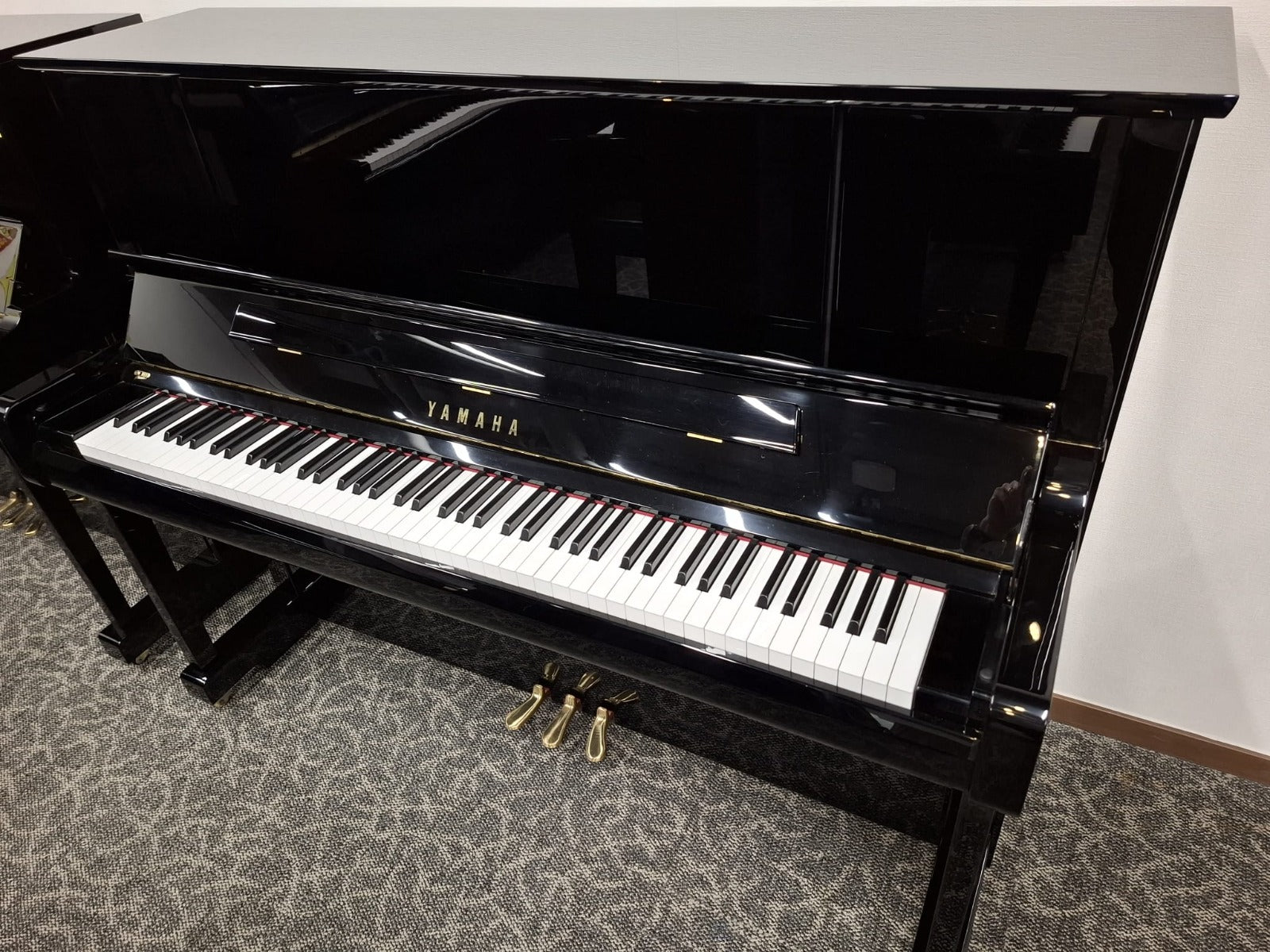 Yamaha YU1X Upright Piano
