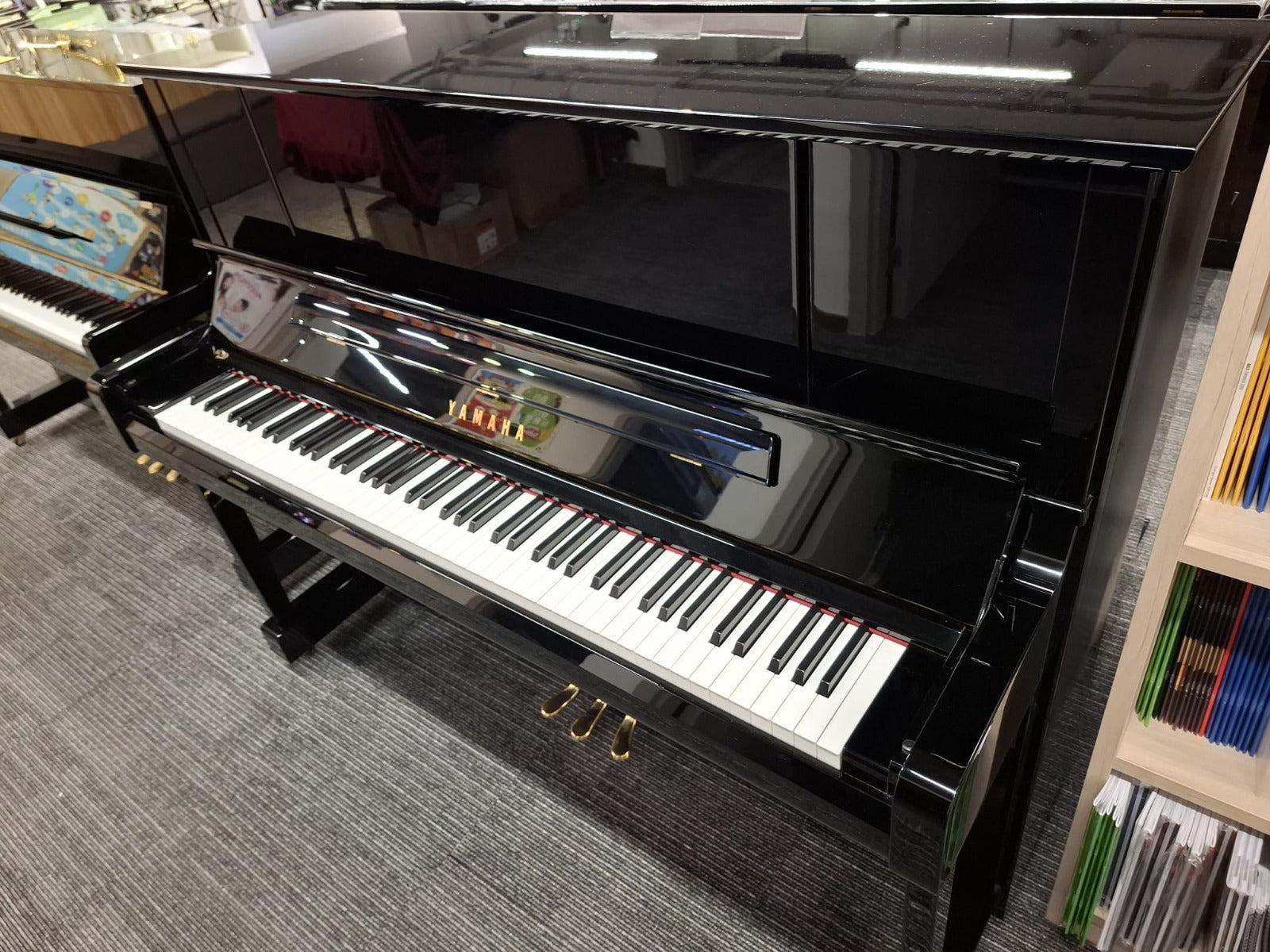 Yamaha YU2X Upright Piano