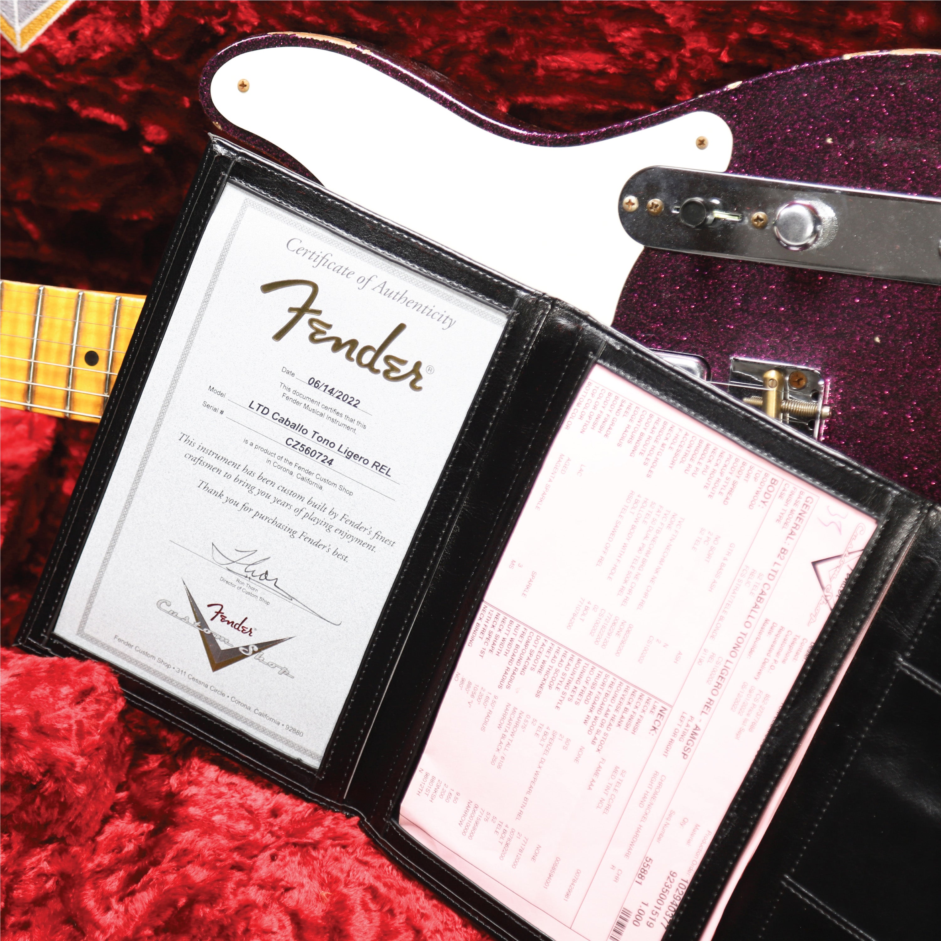 Fender Custom Shop Limited-edition Caballo Tono Ligero Relic - Aged Magenta Sparkle