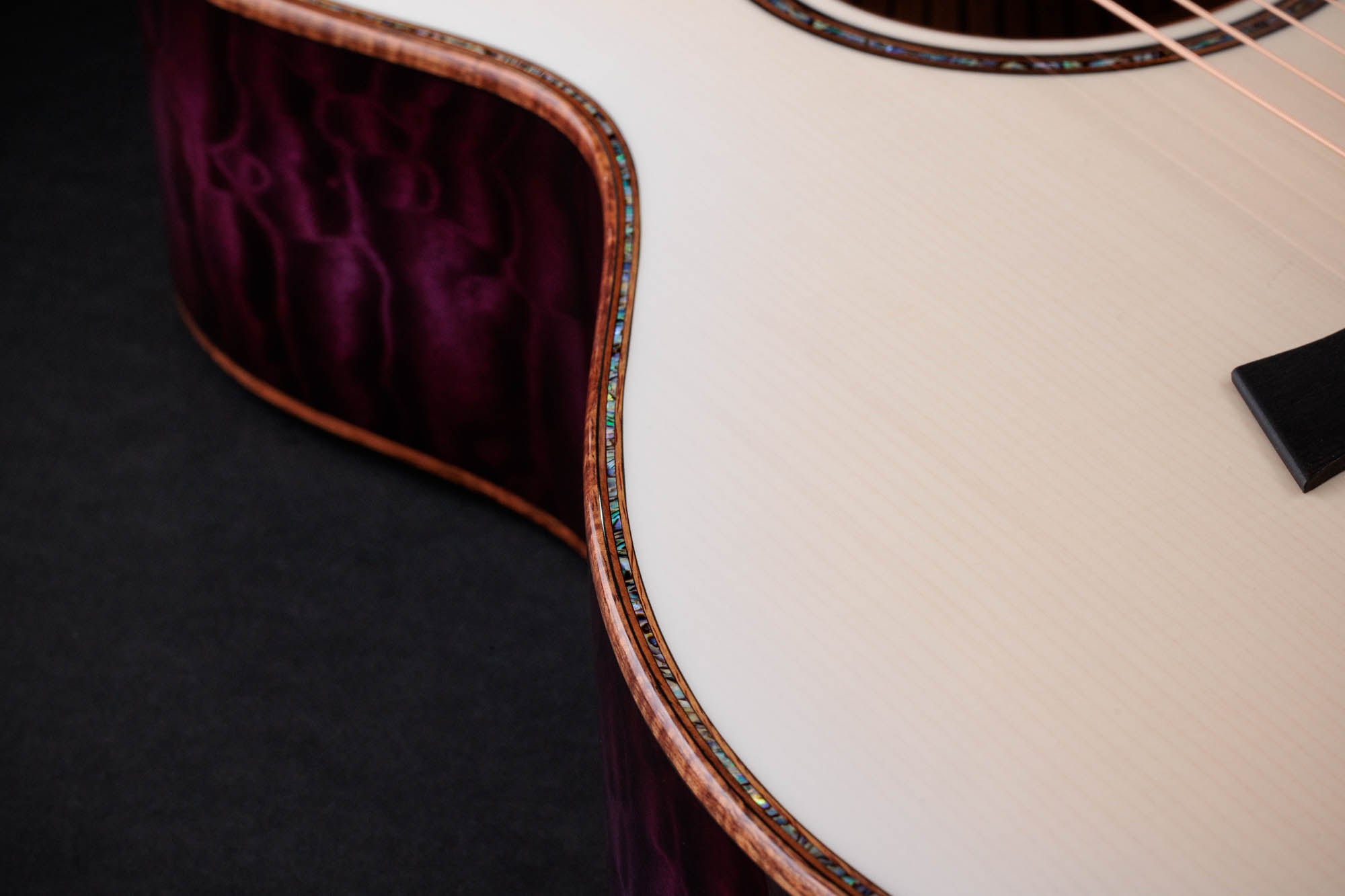 Taylor C12ce 12-Fret B6006 – Grand Concert, Lutz Spruce/Quilted Big Leaf Maple