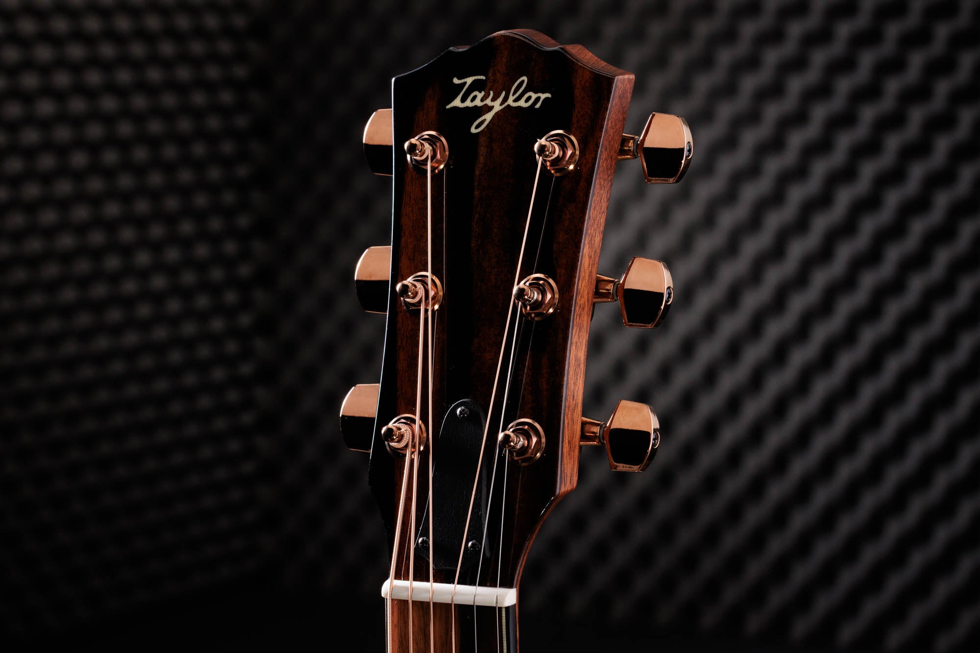 Taylor C12e B6001 – Grand Concert, Stripy Sinker Redwood/Indian Rosewood