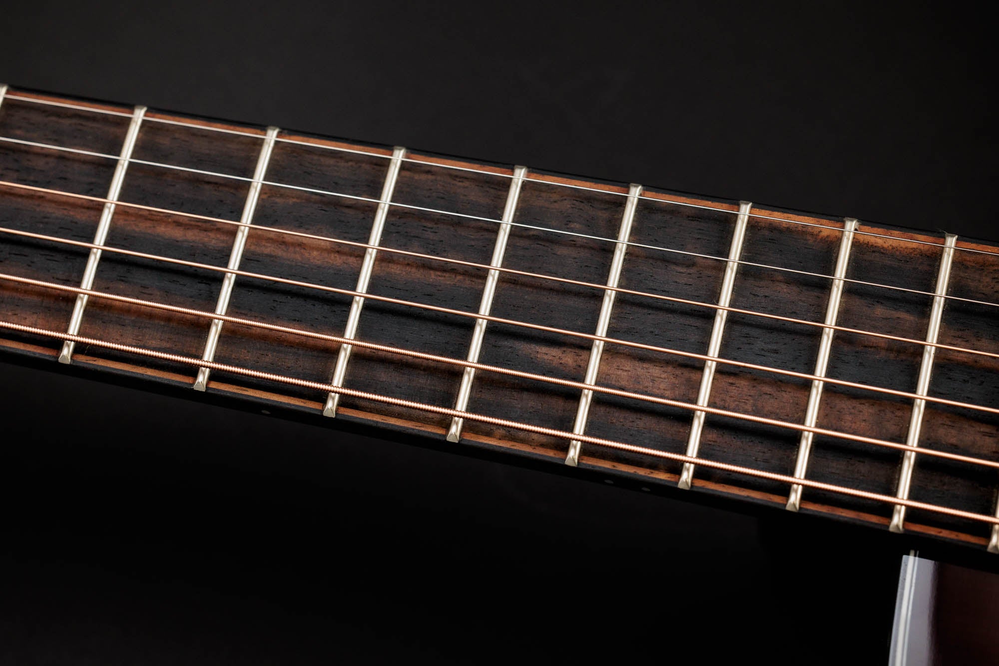 Taylor C14ce B5004 – Grand Auditorium, Torrefied Sitka Spruce/Figured Big Leaf Maple