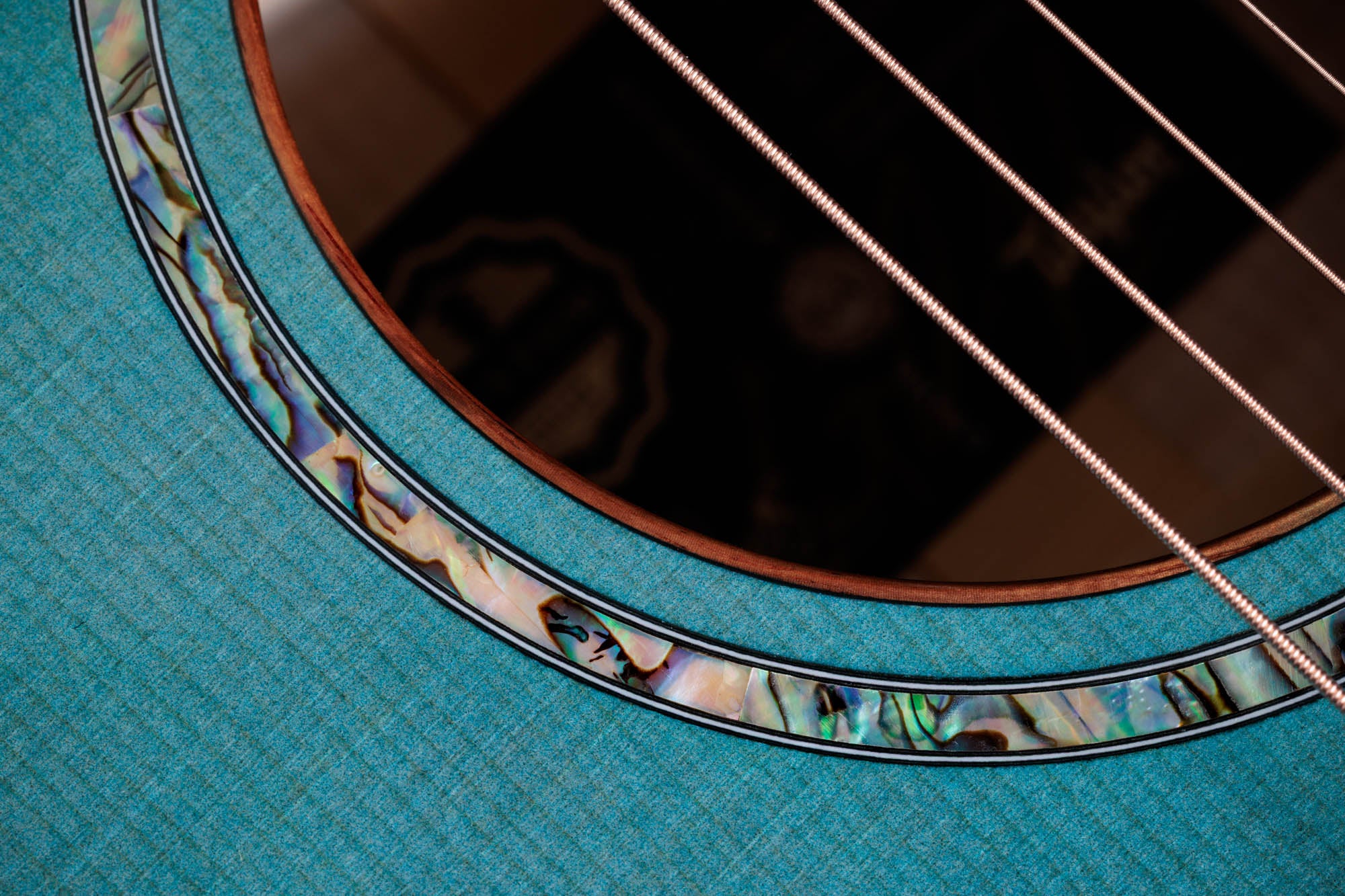 Taylor C14ce B6023 – Grand Auditorium, Lutz Spruce/Figured Big Leaf Maple