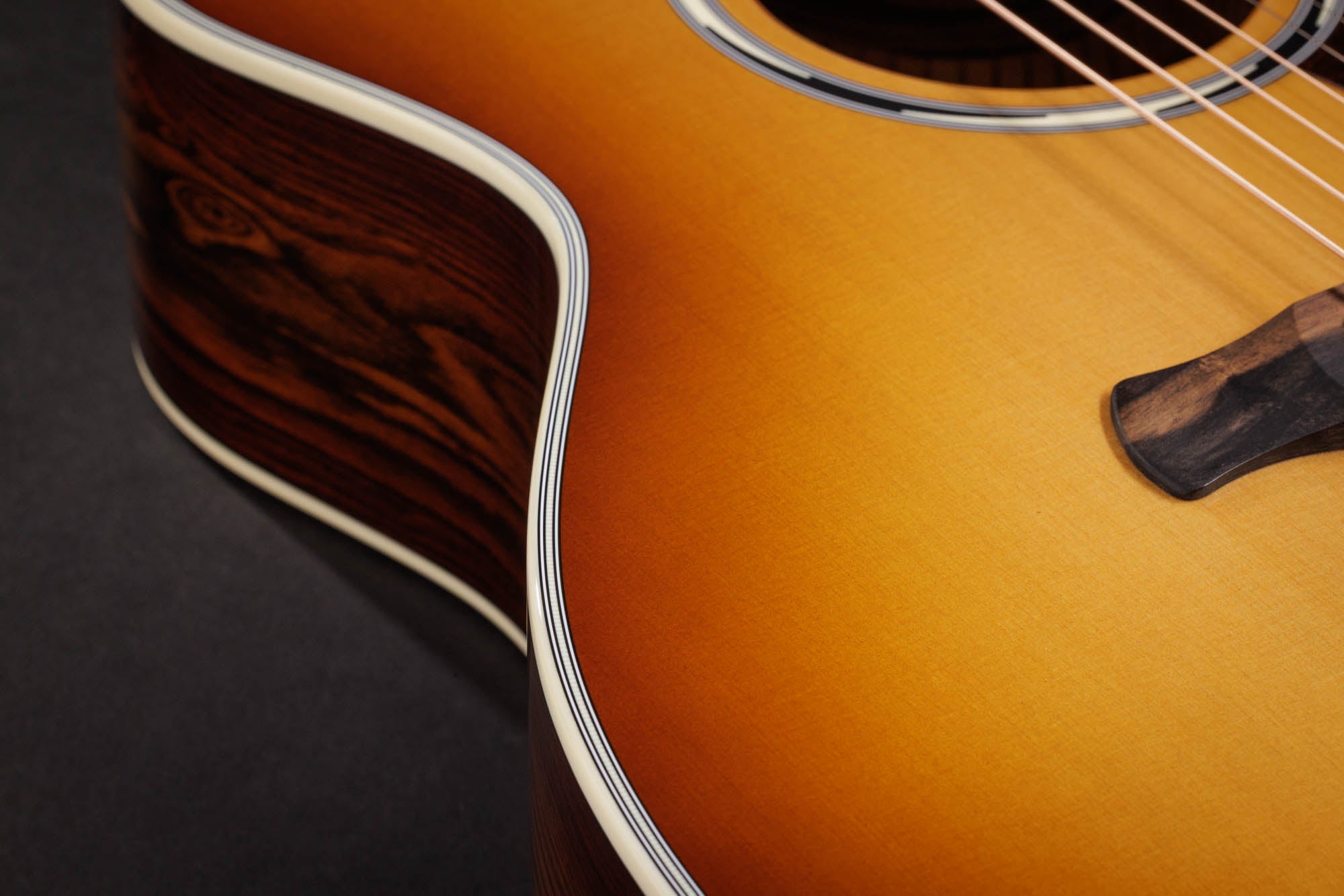 Taylor C14ce B6037 – Grand Auditorium, Port Orford Cedar/Bocote