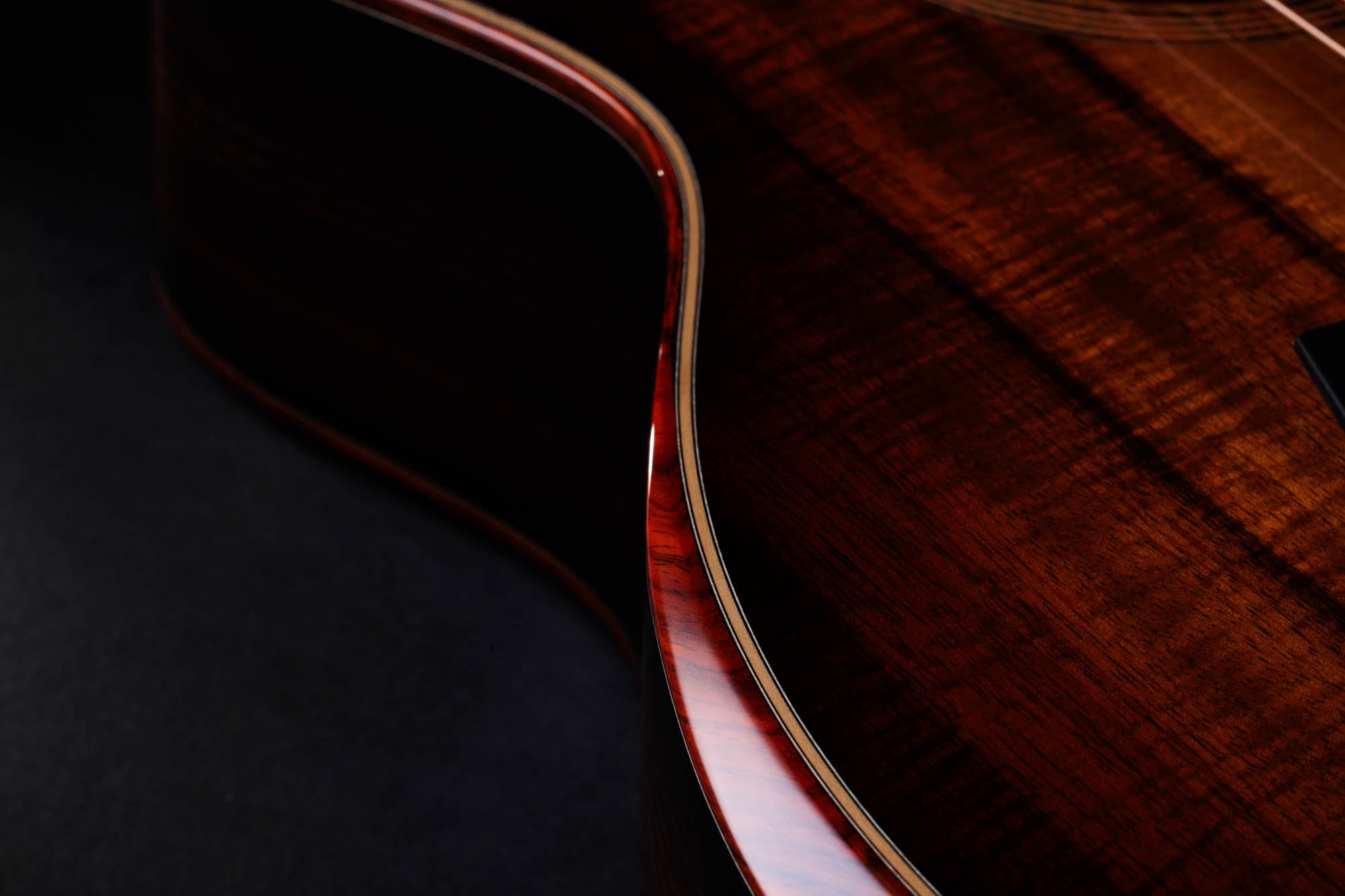 Taylor C24ce B5013 – Grand Auditorium, Figured Hawaiian Koa/Indian Rosewood