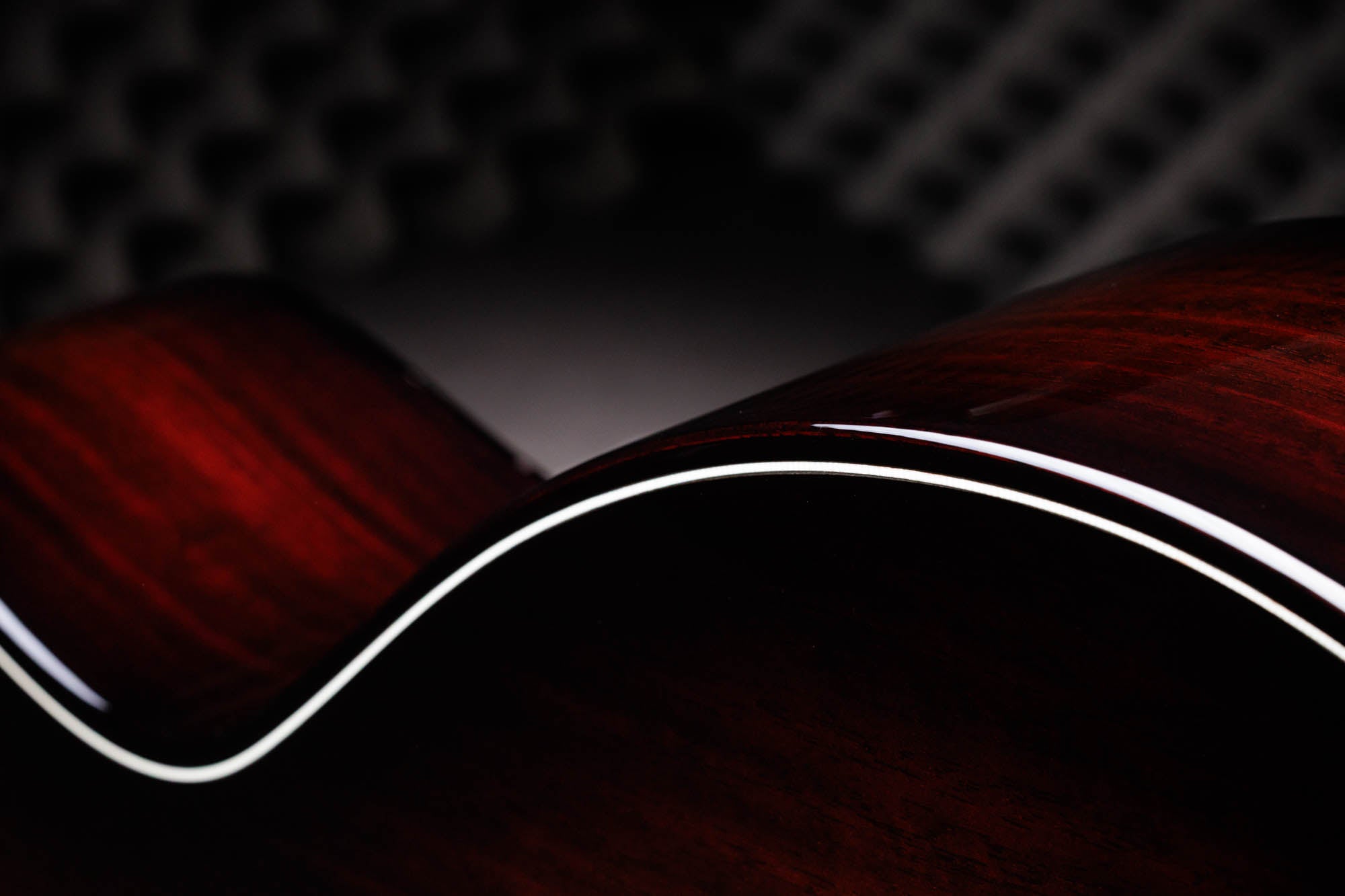 Taylor C14ce C0798 – Grand Auditorium, Striped Western Red Cedar/Mahogany