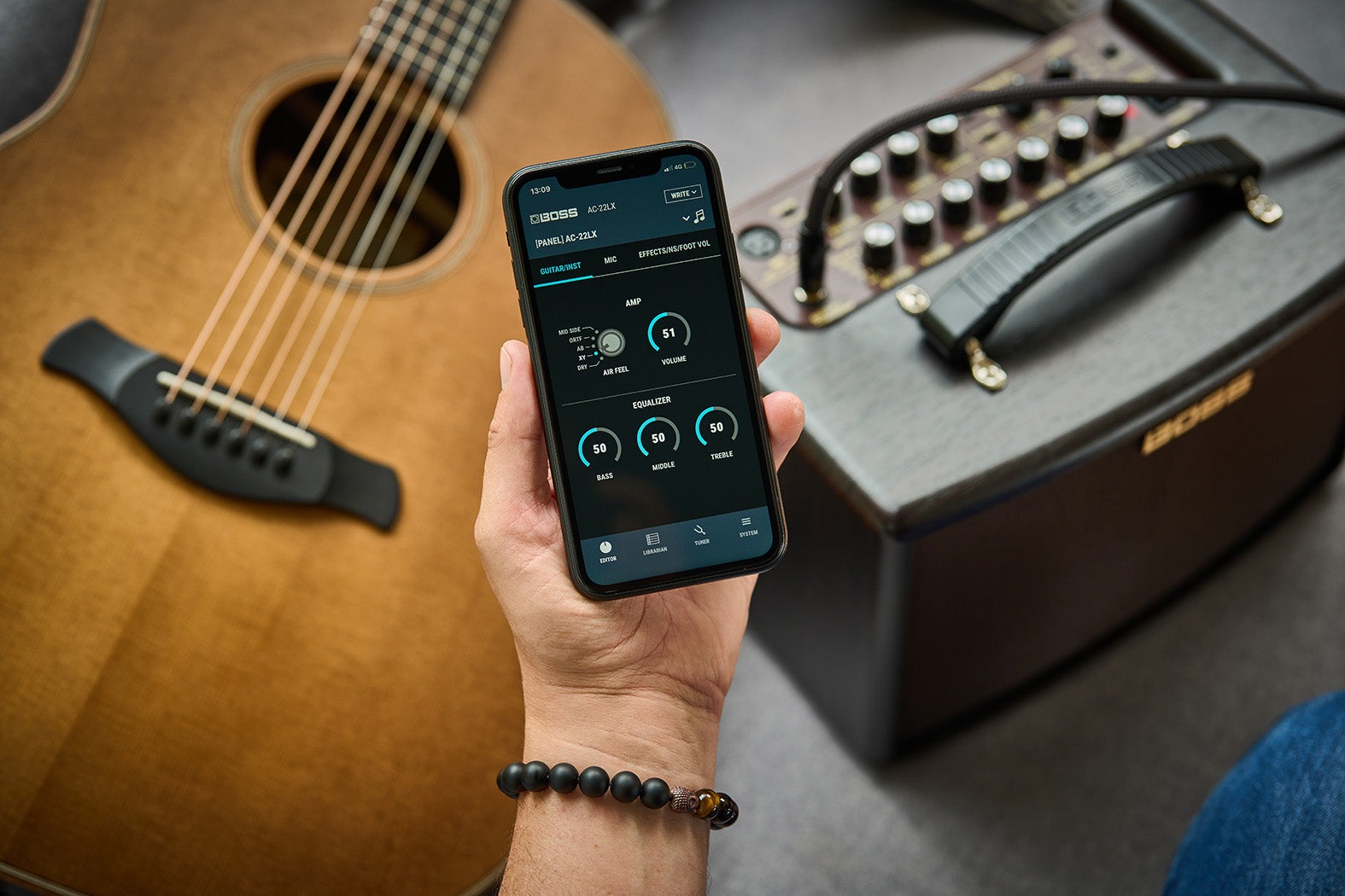 BOSS AC22LX Acoustic Guitar Amplifier — Tom Lee Music