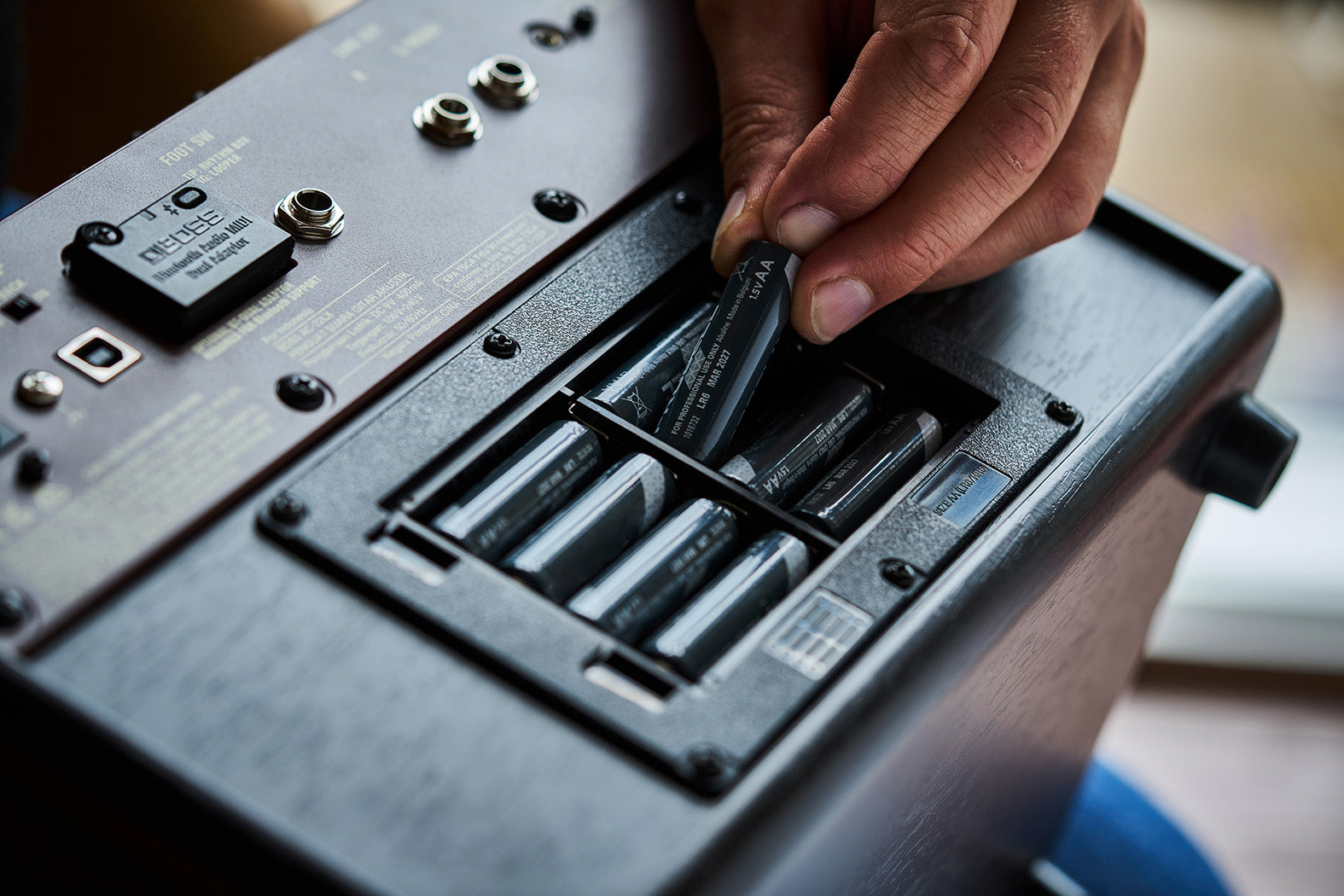 BOSS AC22LX Acoustic Guitar Amplifier — Tom Lee Music