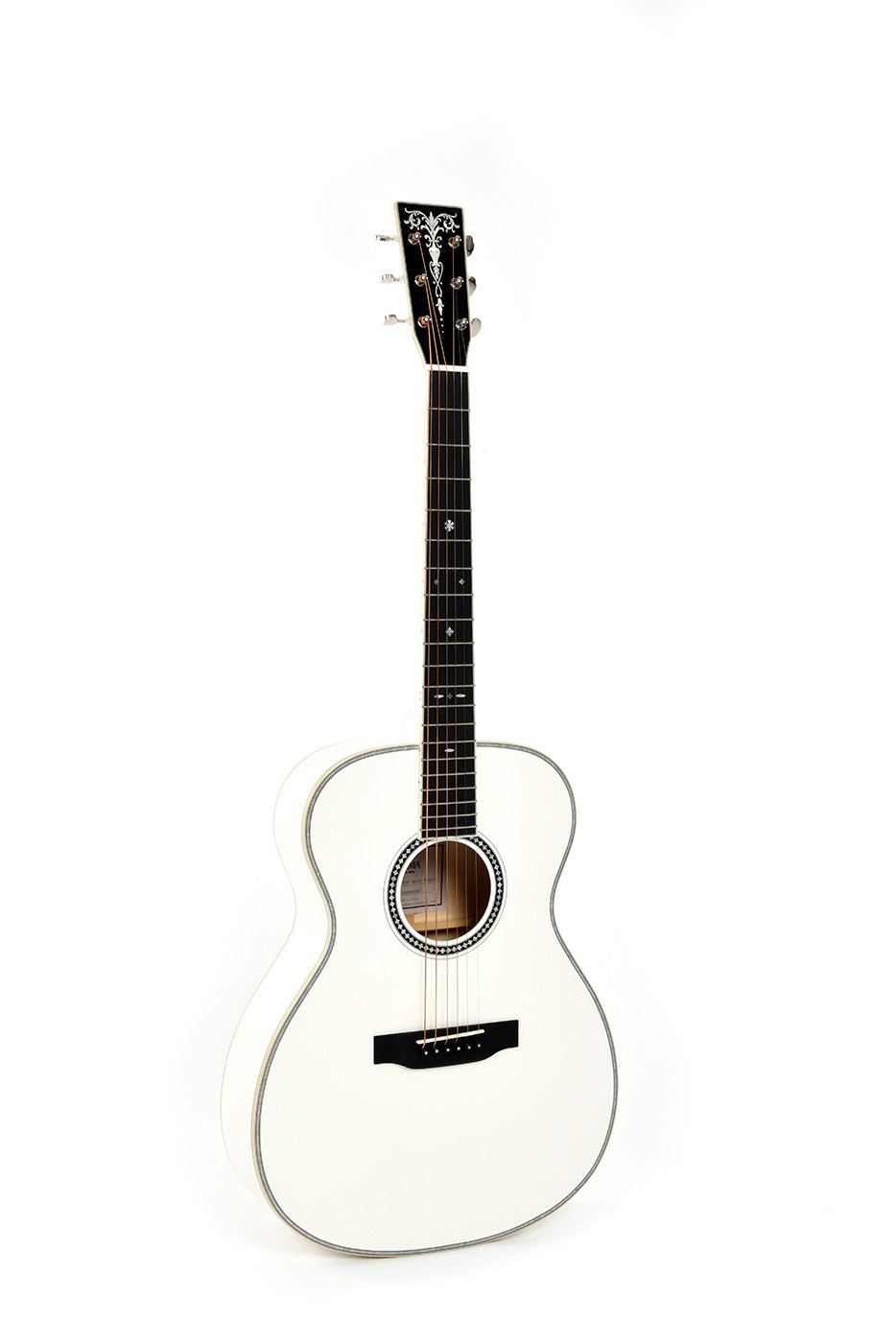 Sigma 000AW White Pearl