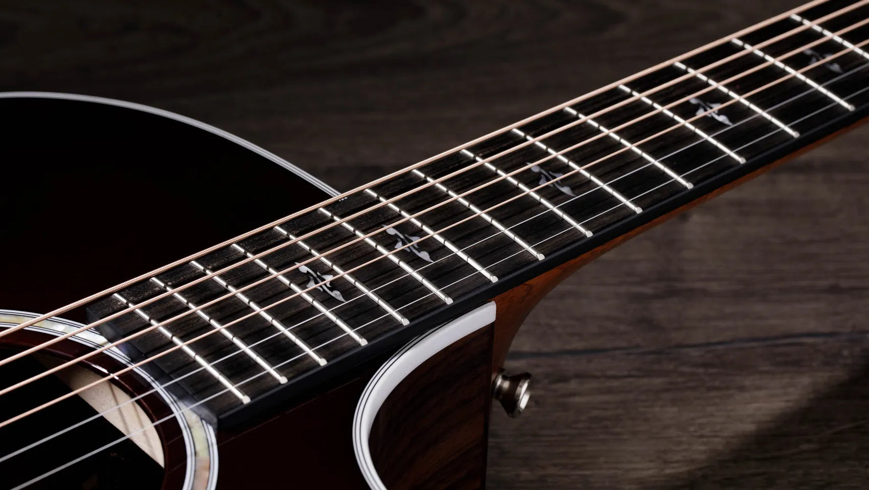 Taylor 414ce Tobacco Sunburst