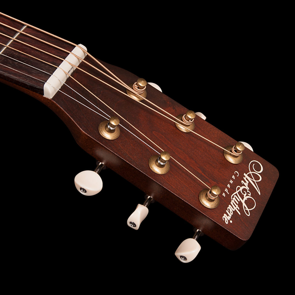 Art & Lutherie Roadhouse Denim Blue Q-Discrete (047079)木結他