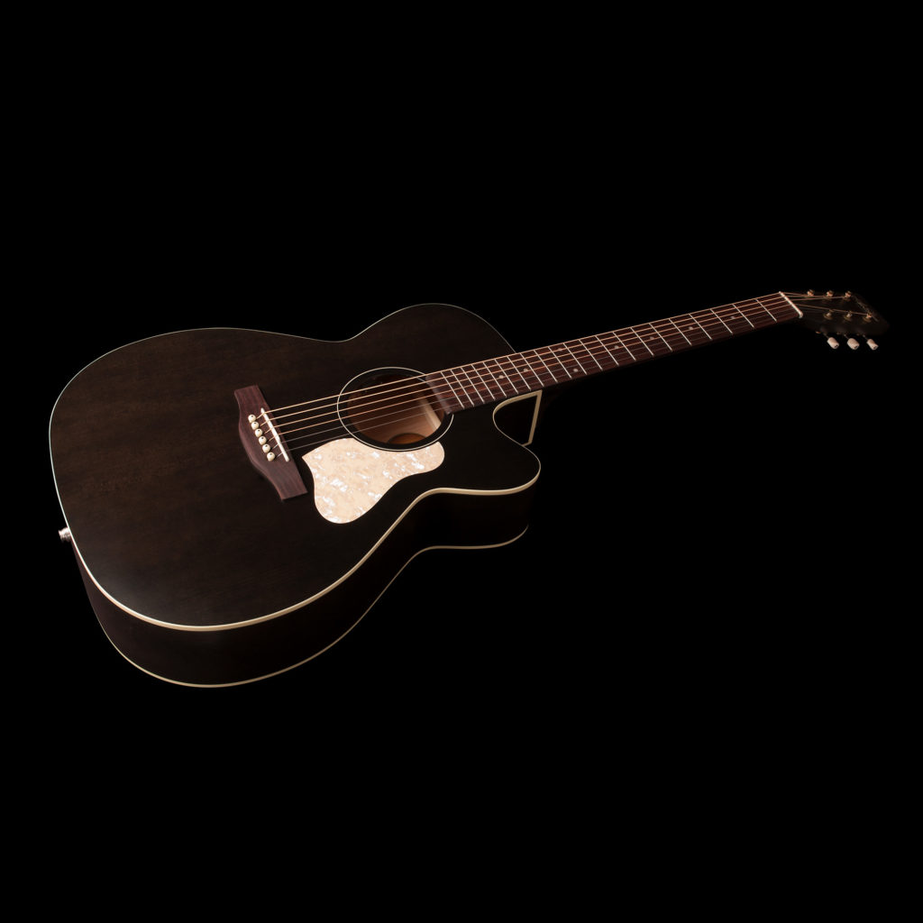 Art & Lutherie Legacy Faded Black CW QIT (042371)木結他