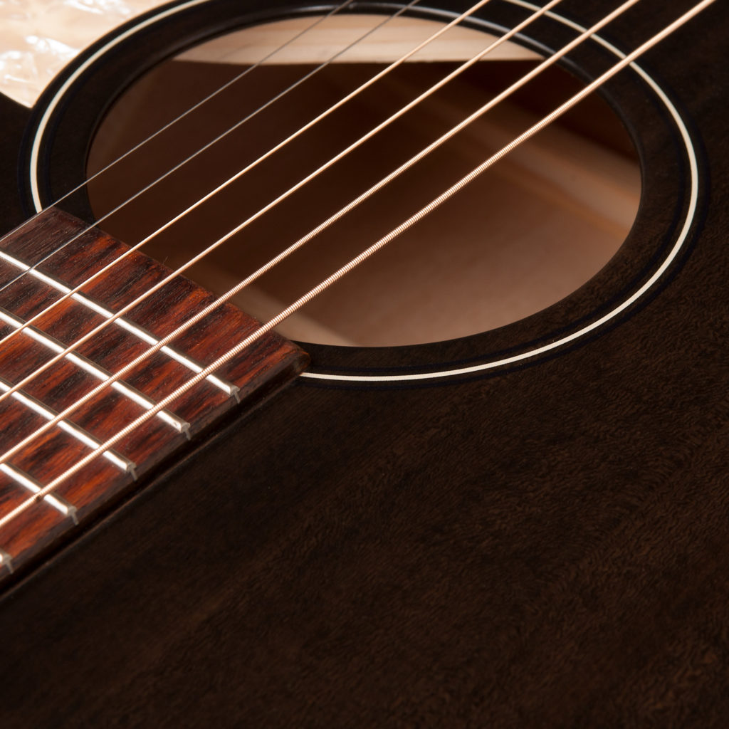 Art & Lutherie Americana Faded Black CW QIT (042463)木結他