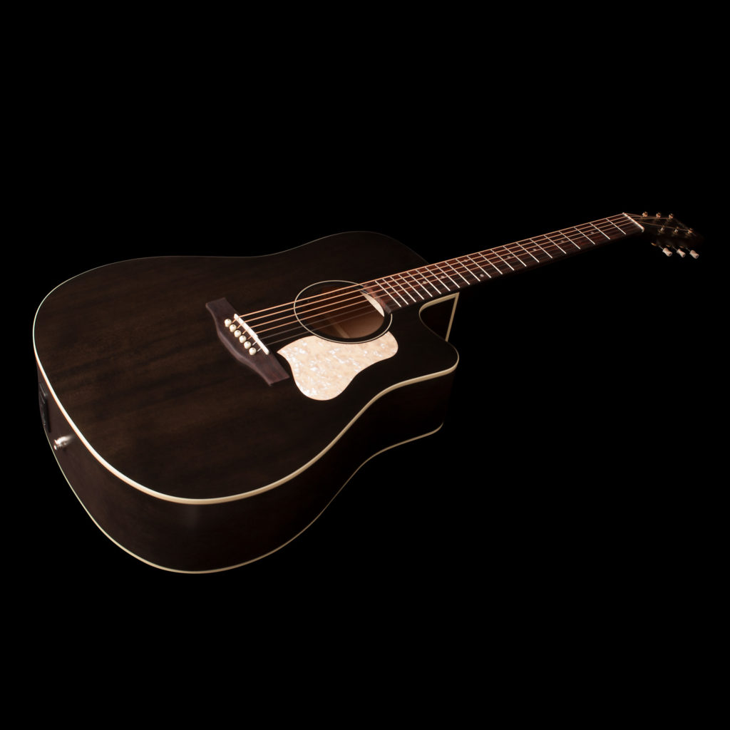 Art & Lutherie Americana Faded Black CW QIT (042463)木結他