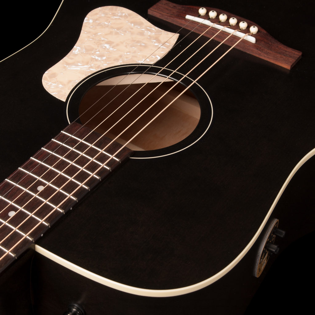 Art & Lutherie Americana Faded Black QIT (042470)木結他