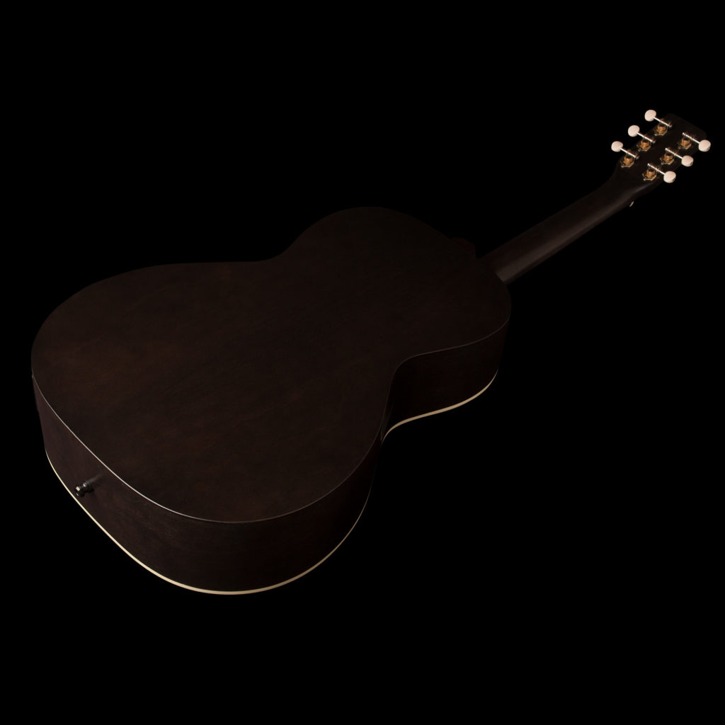 Art & Lutherie Roadhouse Faded Black (045532)木結他