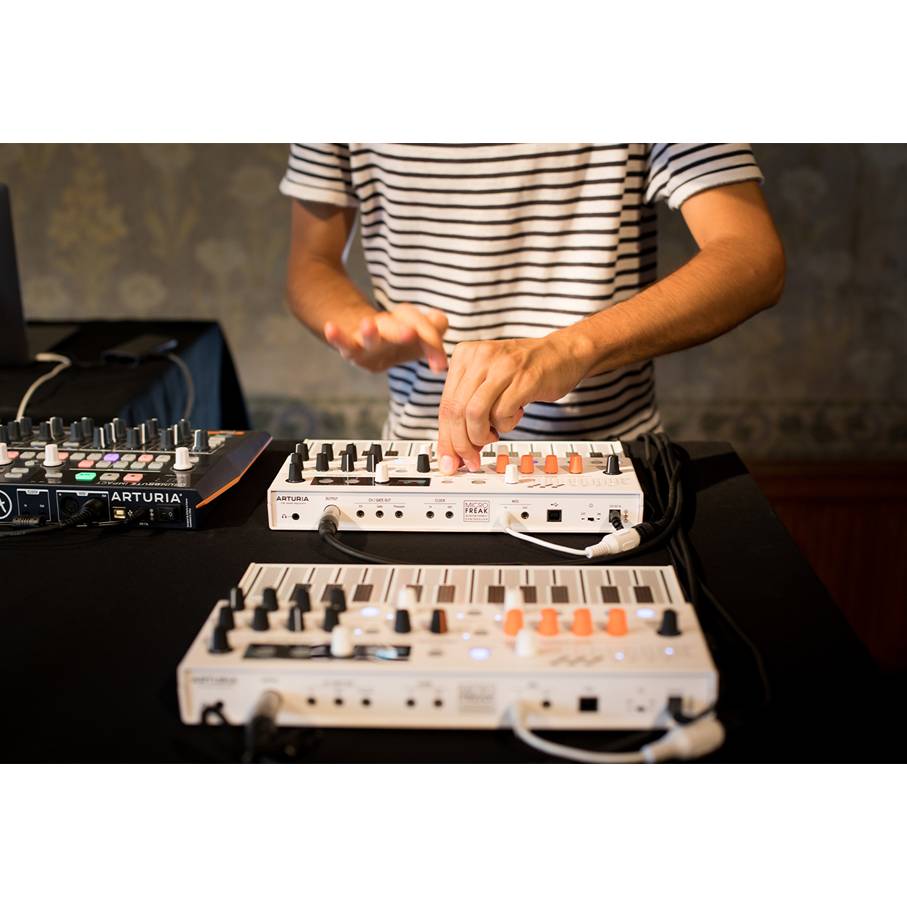 Arturia MicroFreak Vocoder Edition