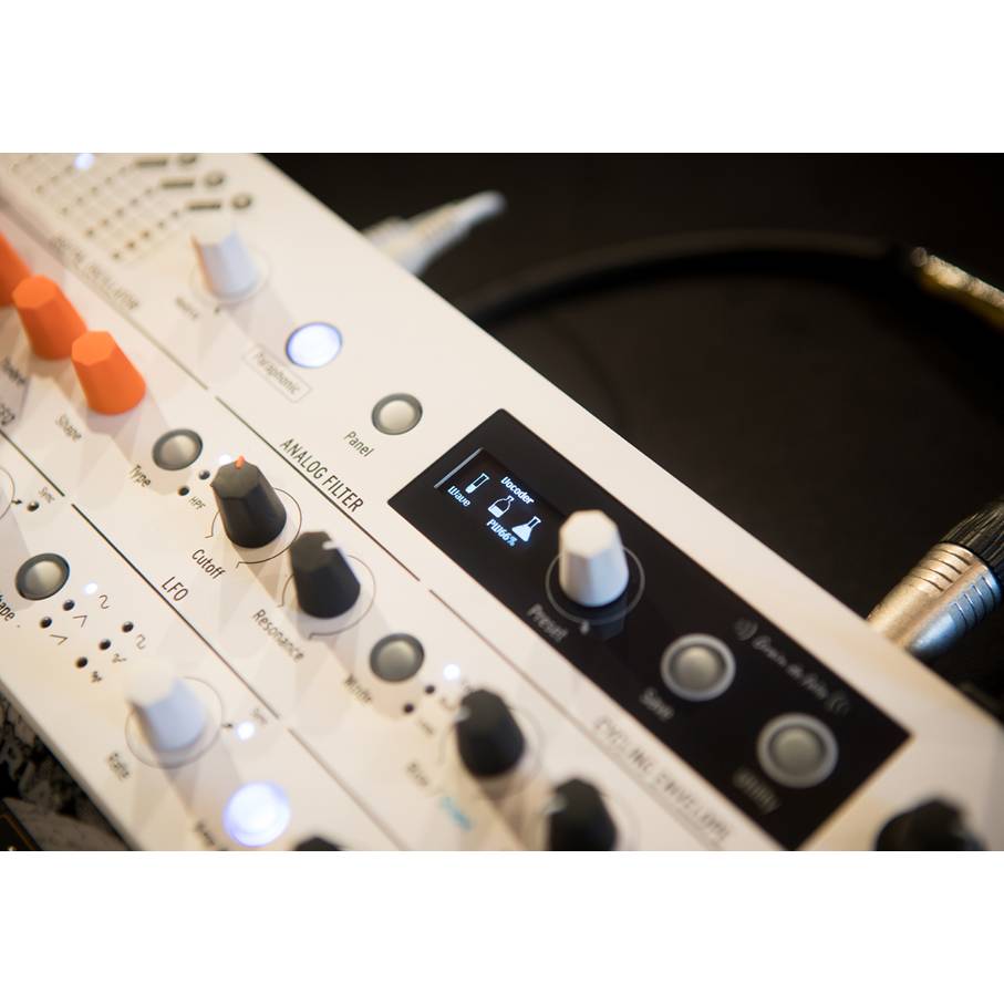 Arturia MicroFreak Vocoder Edition