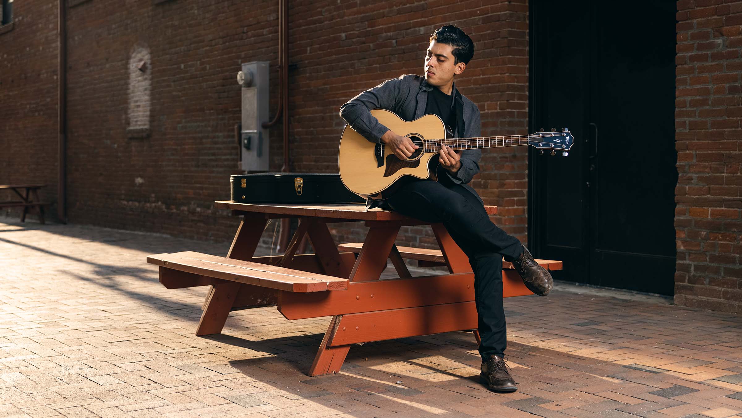 Taylor 814CE Electric Acoustic Guitar