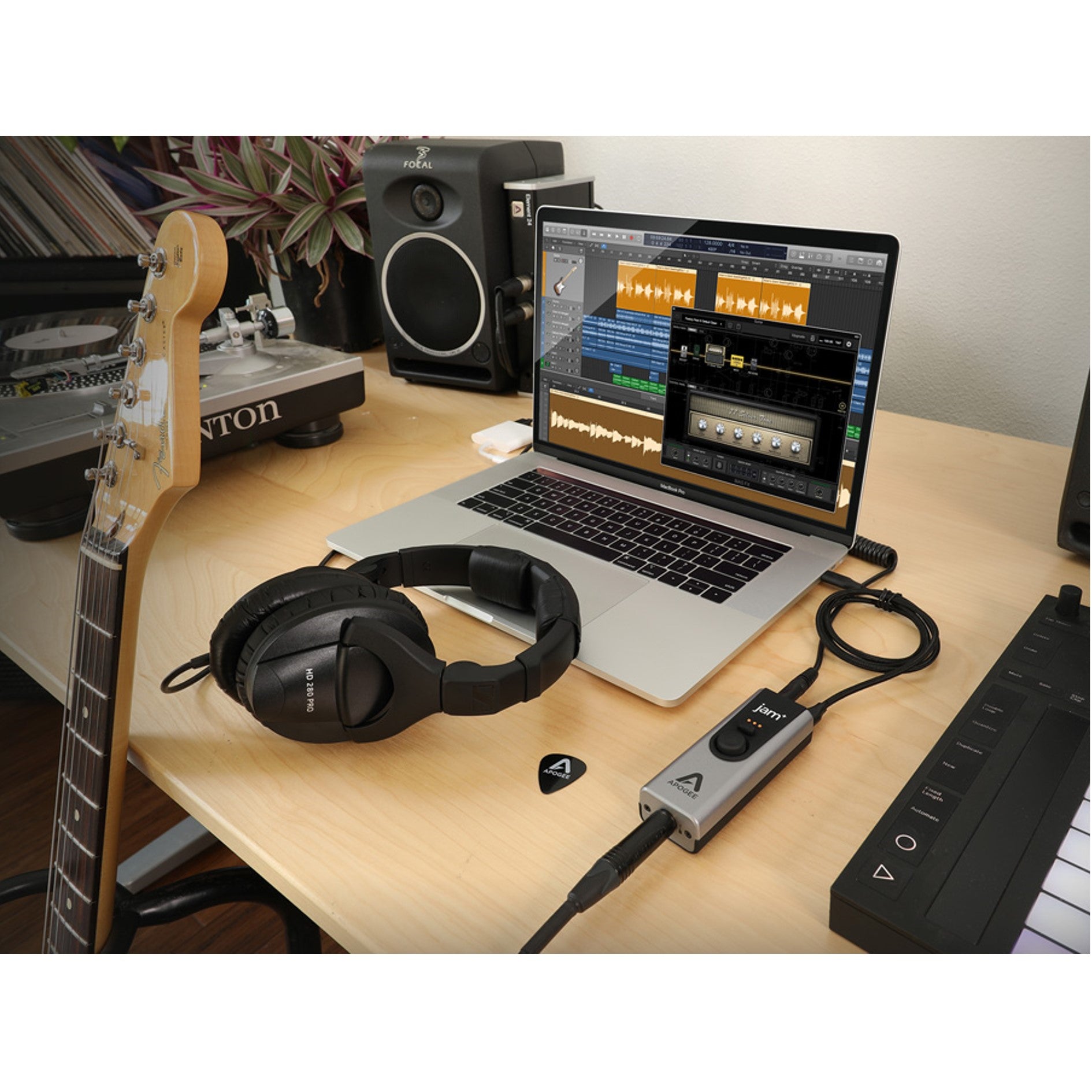 Apogee Jam+ IOS/USB Instrument Input with Headphone Output — Tom Lee Music