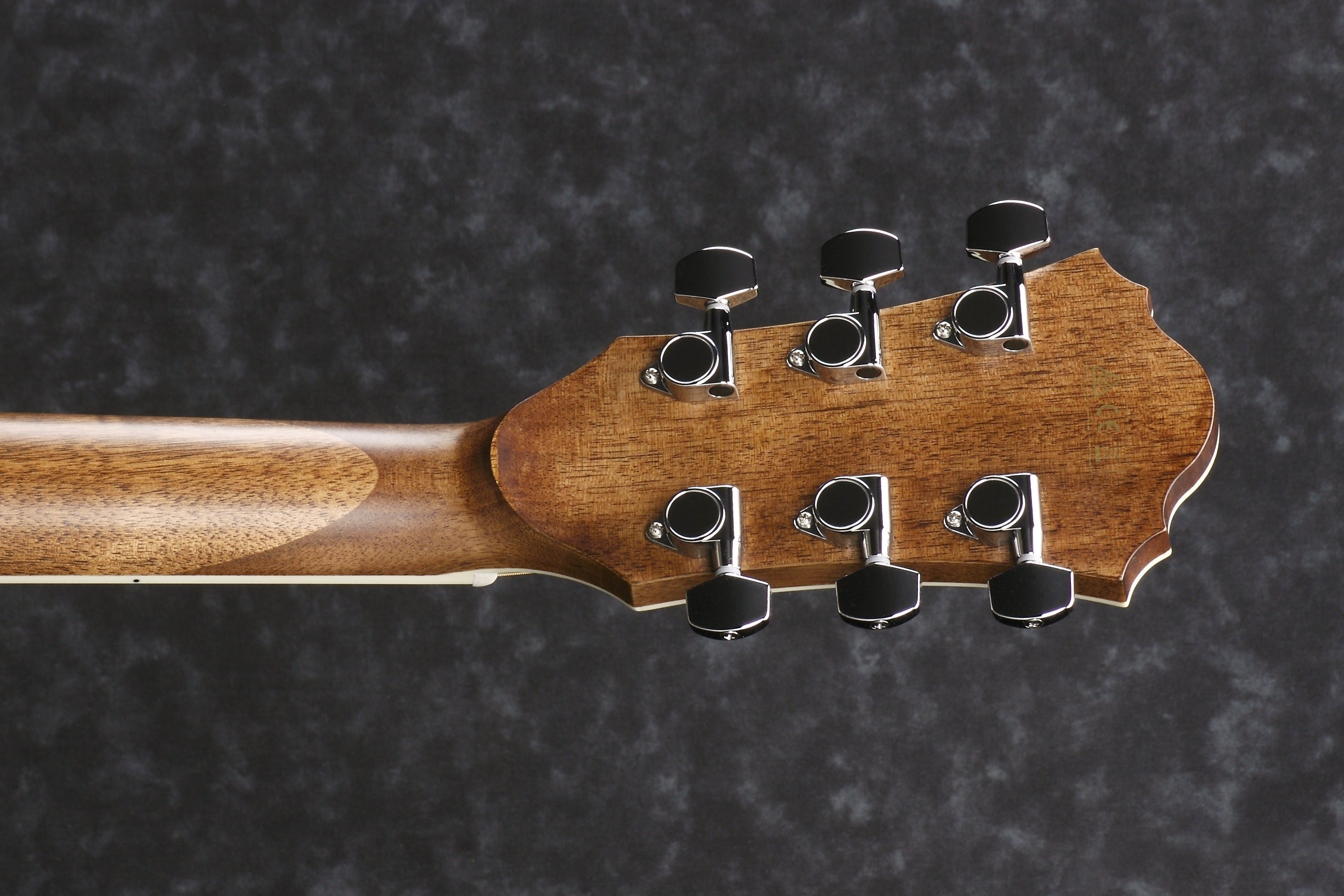 Ibanez AE245NT Electric Acoustic Guitar 木結他