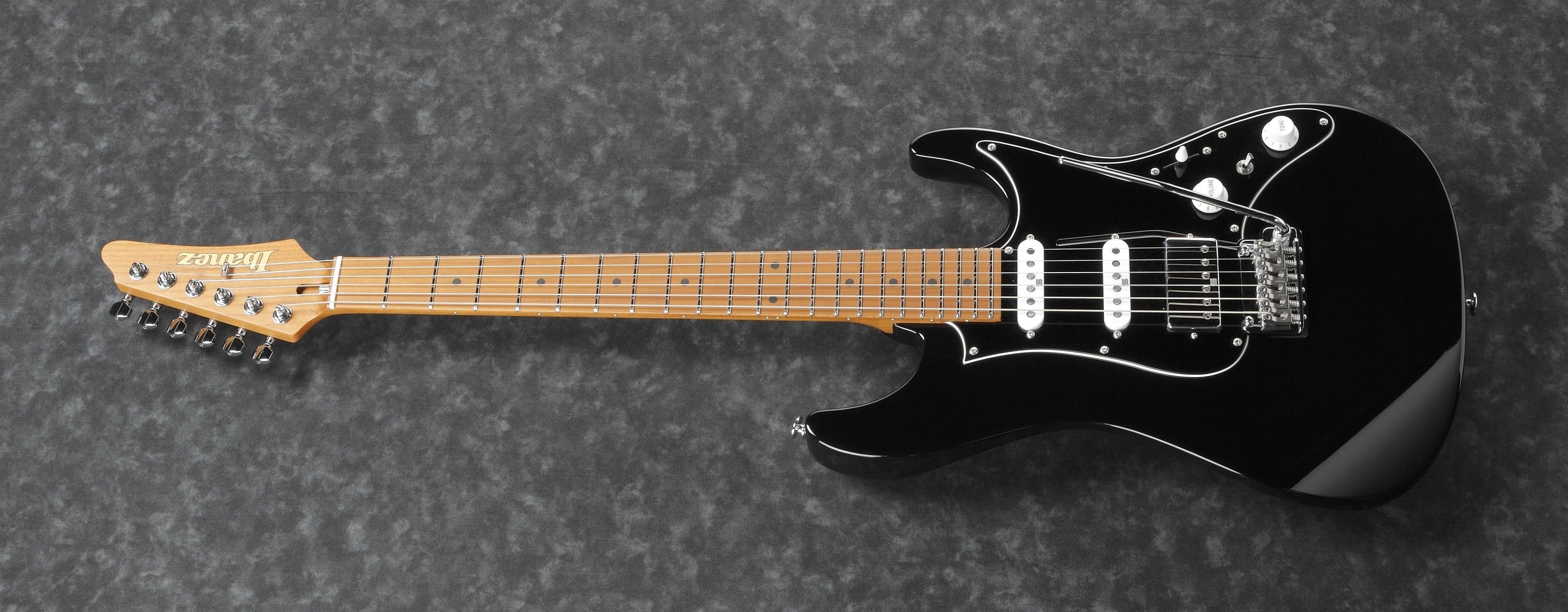 IBANEZ AZ Prestige Series AZ2204B Electric Guitar (Black) 電結他