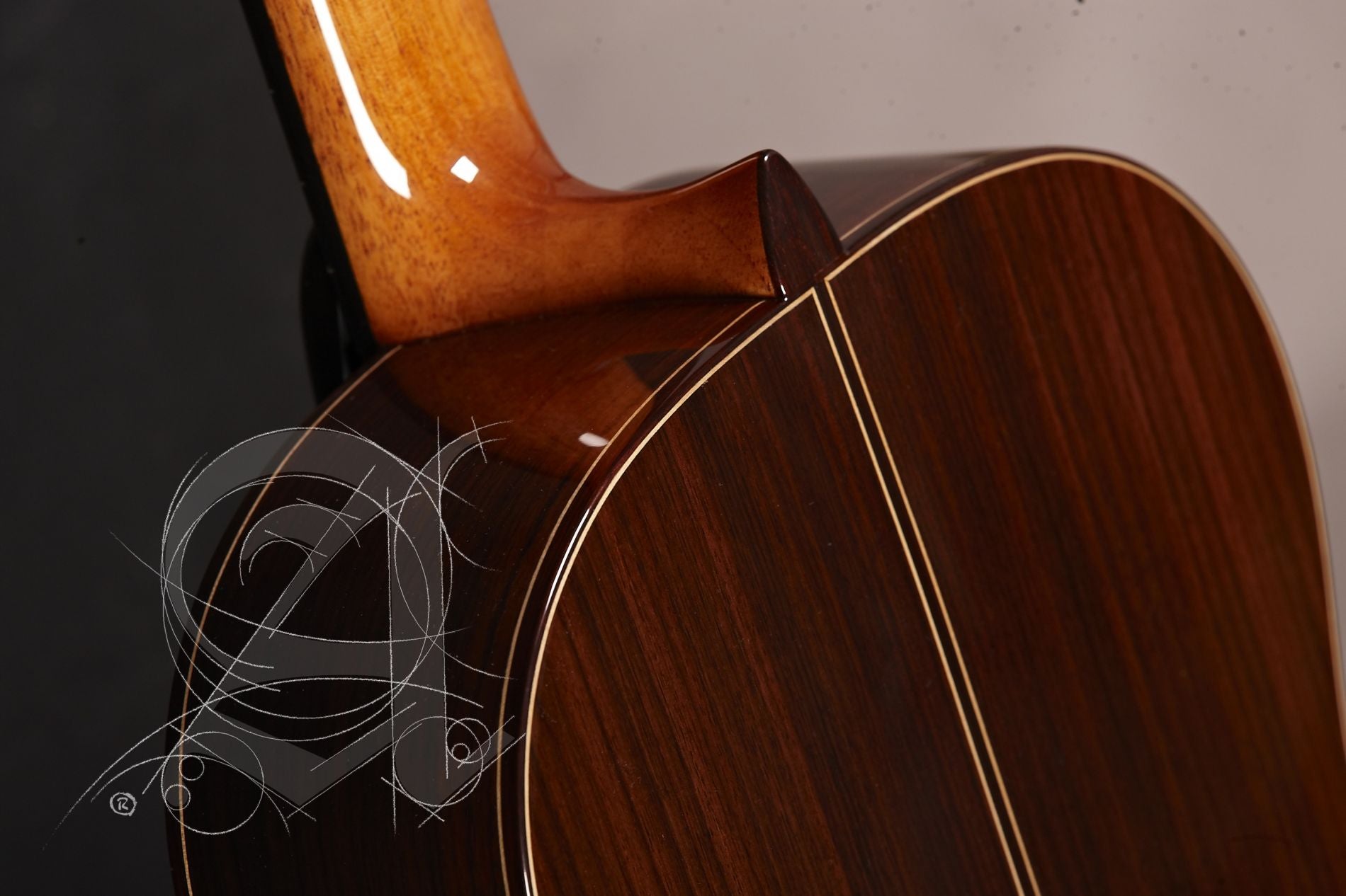 Alhambra Linea Professional Classical Guitar (with original hardcase)