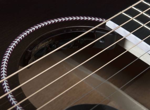 Seagull Bourbon Burst Artist Mosaic CH CW GT EQ 6 String RH Acoustic Electric Guitar with Tric Case (047741) 木結他