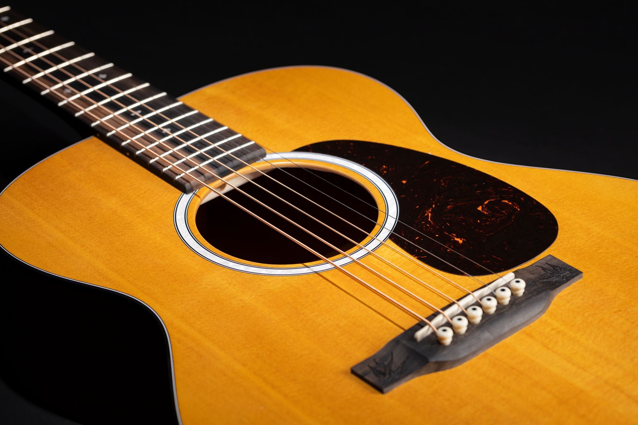 Martin 000JR-10E Shawn Mendes Signature Model — Tom Lee Music