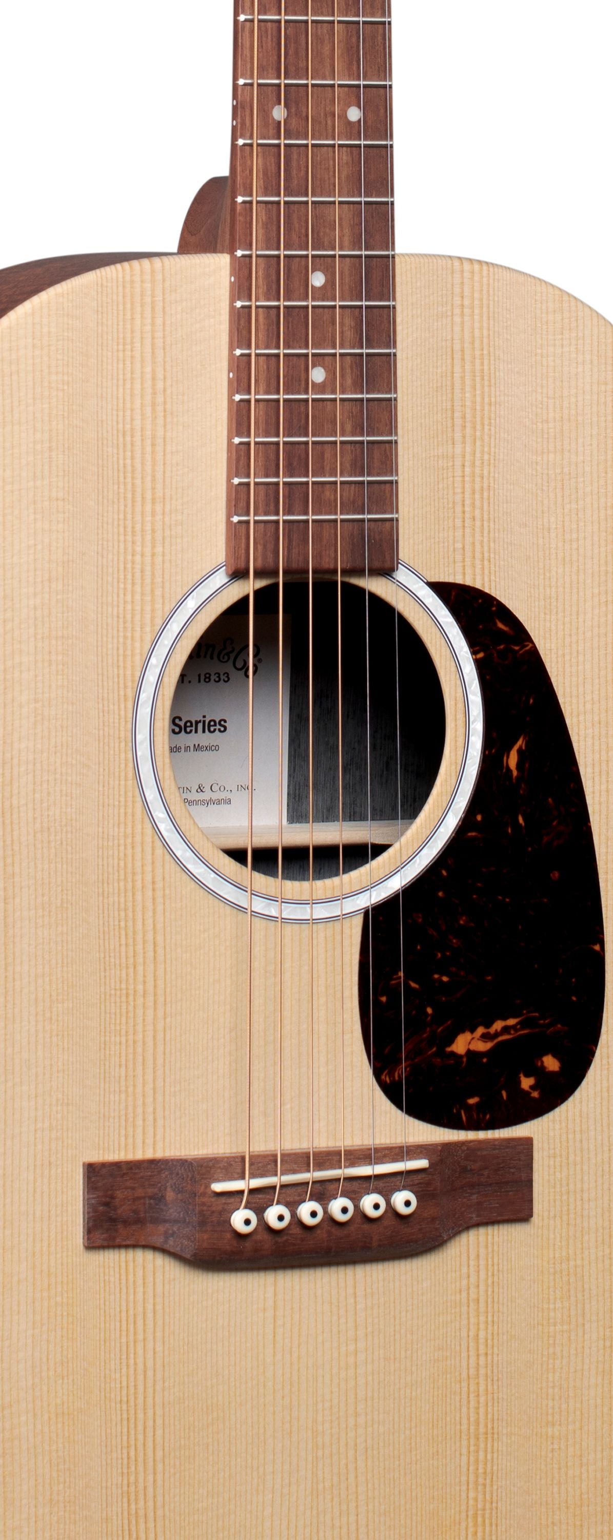 C. F. Martin 00L-X2E Electric Acoustic Guitar木結他
