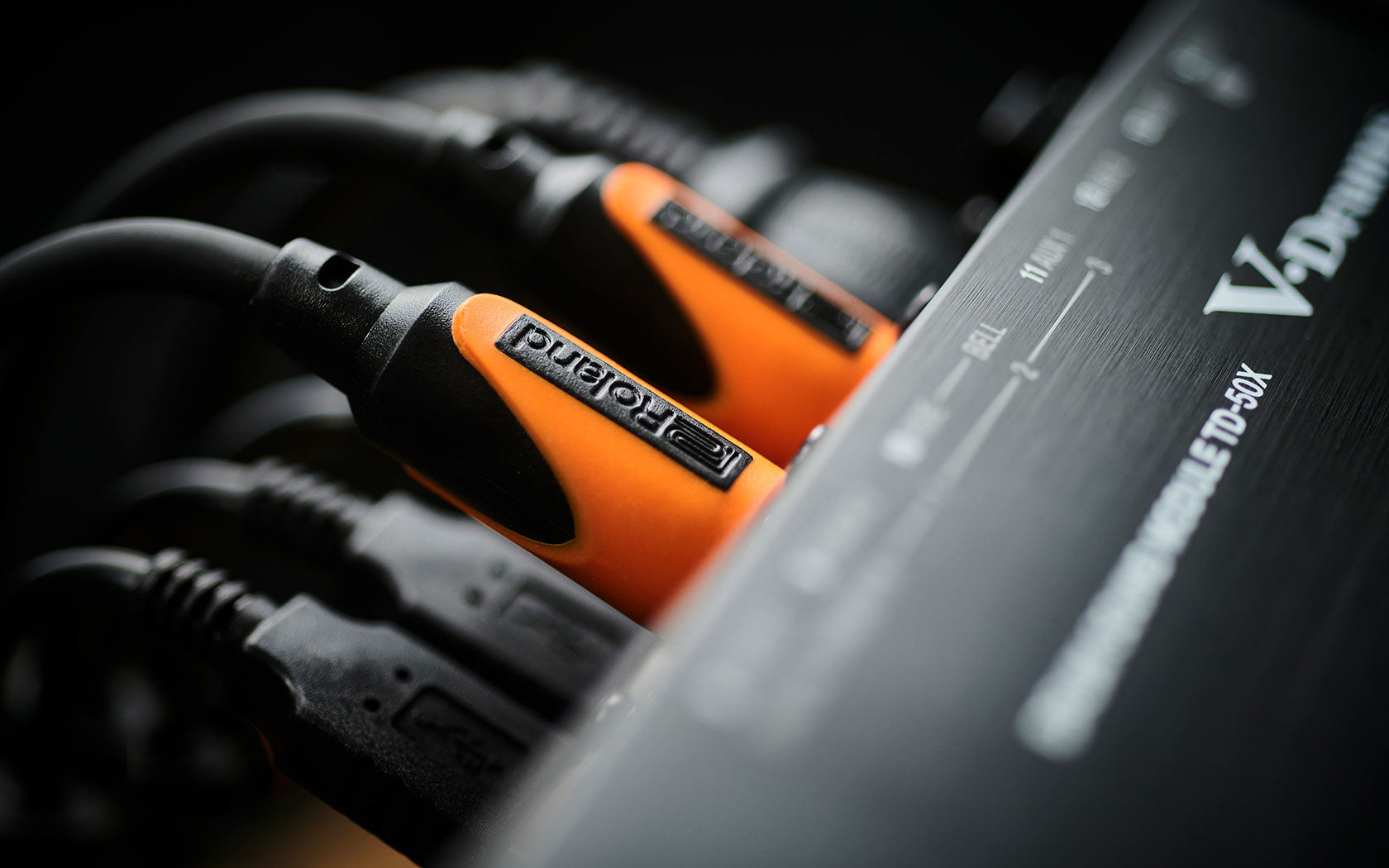 Roland RMIDI-B Black Series MIDI Cable