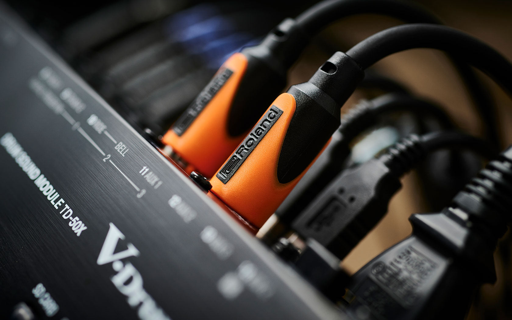 Roland RMIDI-B Black Series MIDI Cable