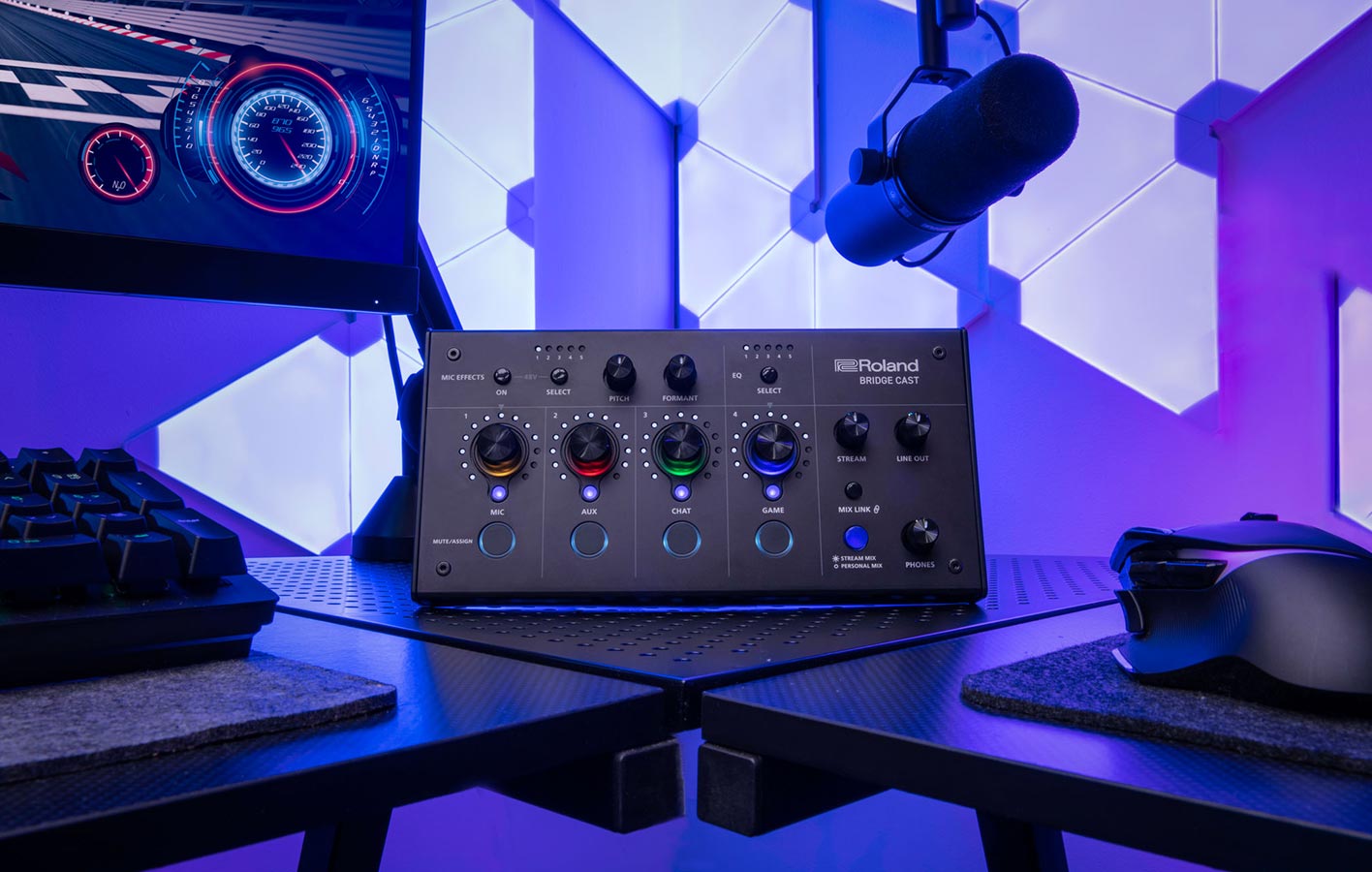 Roland BRIDGE CAST DUAL BUS GAMING MIXER — Tom Lee Music